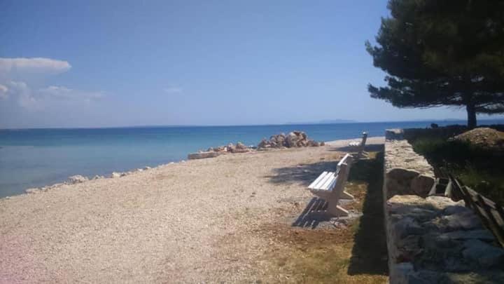 Apartmán N.N Vir Exteriér fotografie
